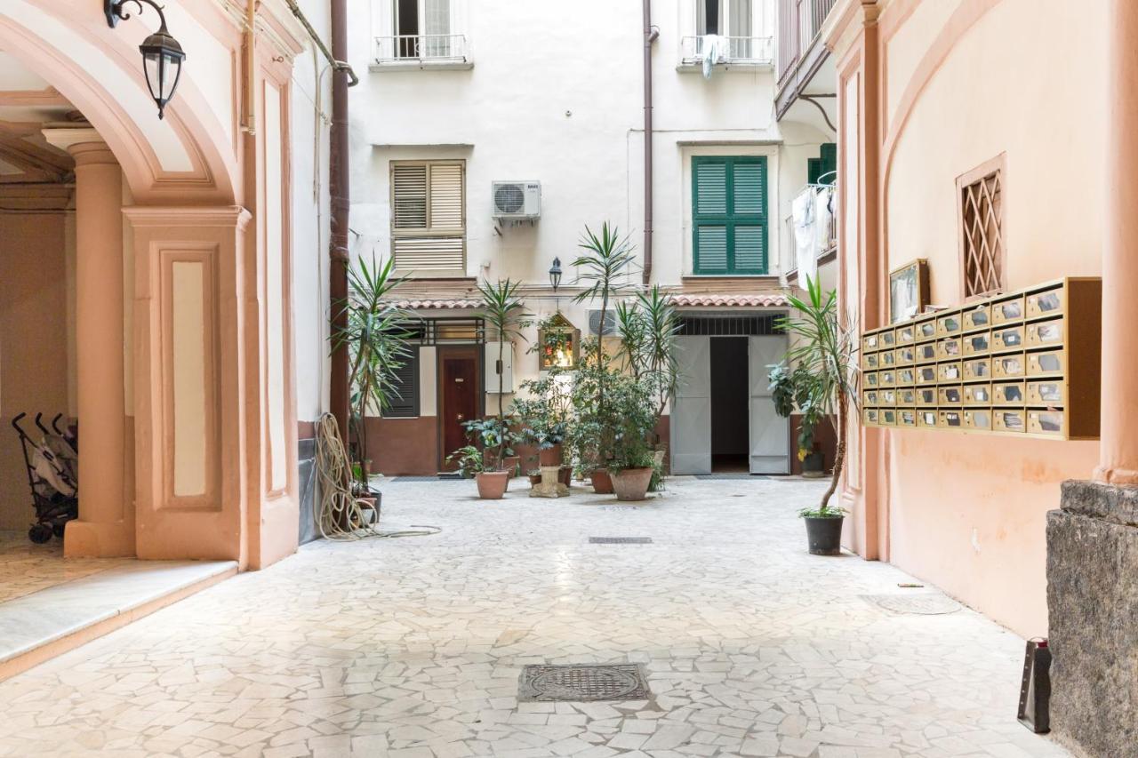 Art Inn Centro Napoli Esterno foto