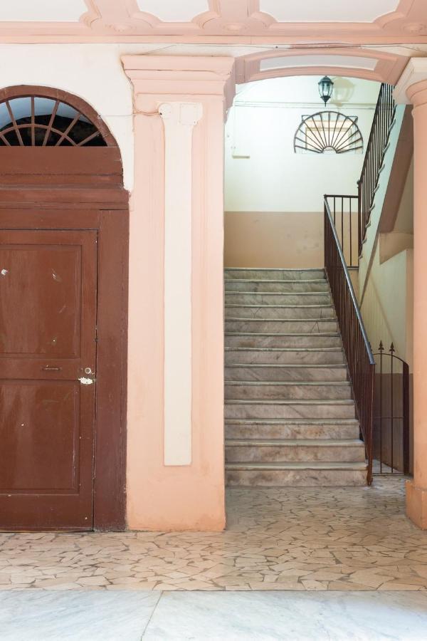 Art Inn Centro Napoli Esterno foto
